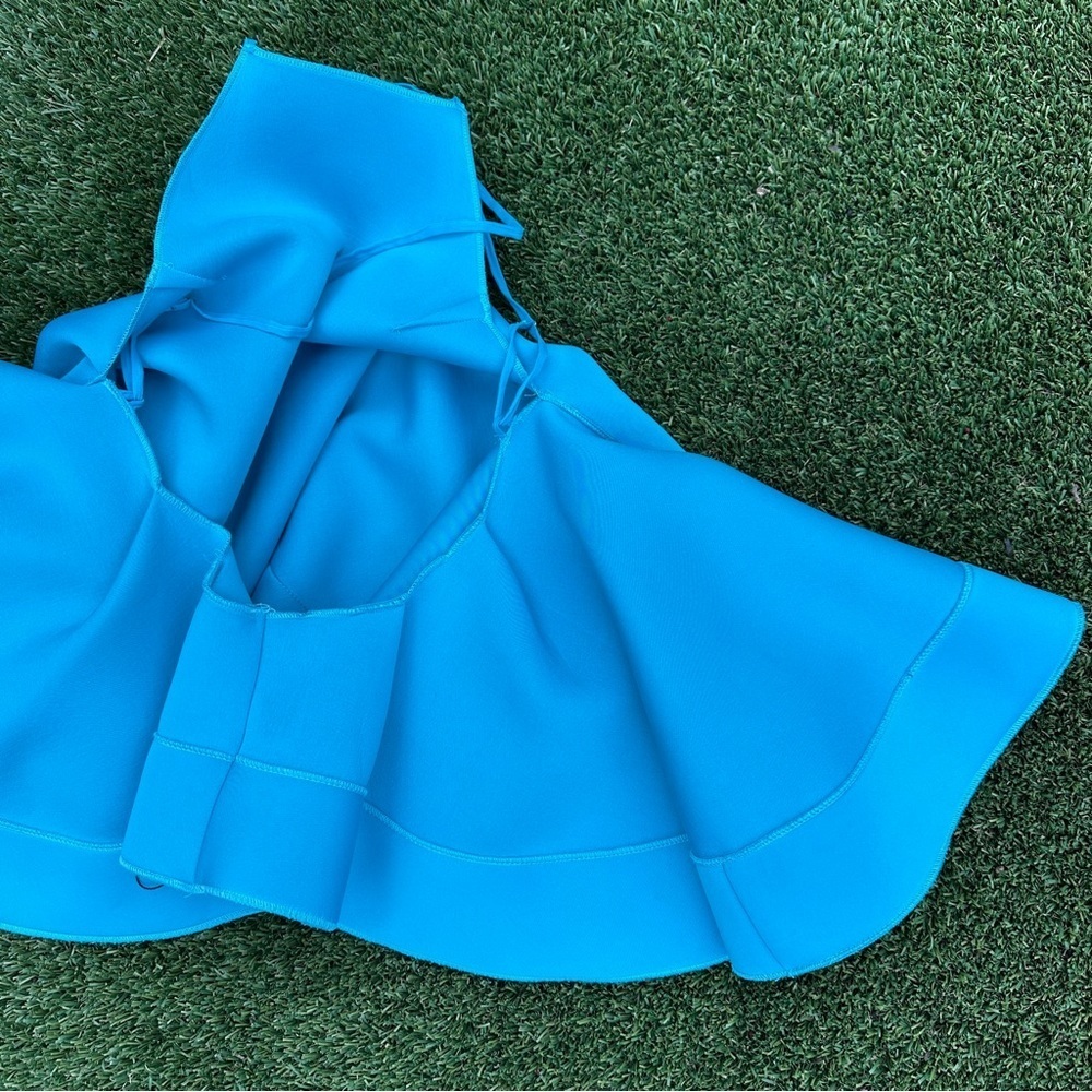 Muehleder cross back top NEW - Picture 9 of 13
